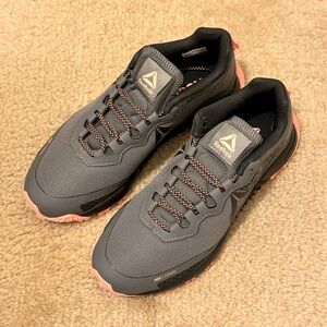 NIB Reebok Women’s All Terrain Craze Running Shoes Size 6